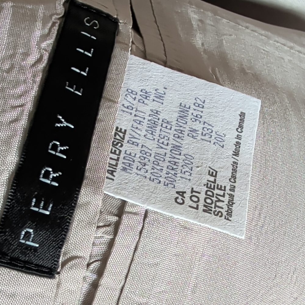 Perry Ellis Classic Tan Suit, Boys Size 16 - Picture 3 of 4